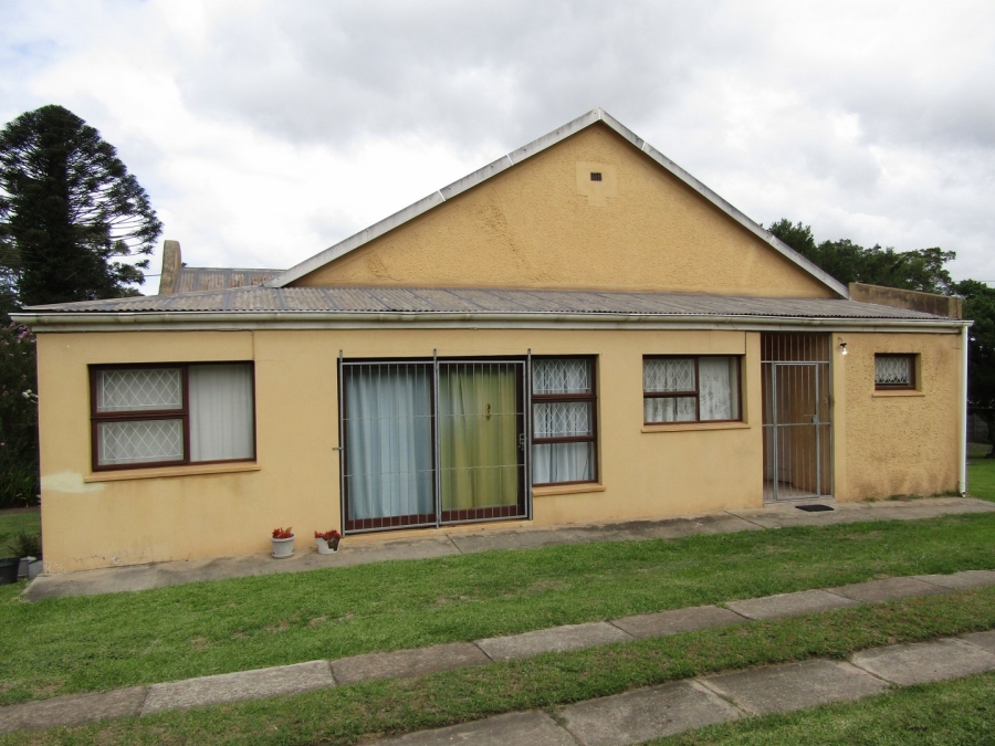 3 Bedroom Property for Sale in Humansdorp Eastern Cape
